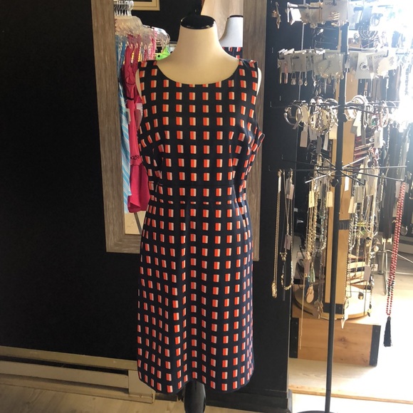 Ann Taylor Dresses & Skirts - Ann Taylor Navy & Red Sleeveless Geometric Dress